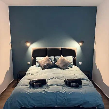 Modern In 4* Victoria
