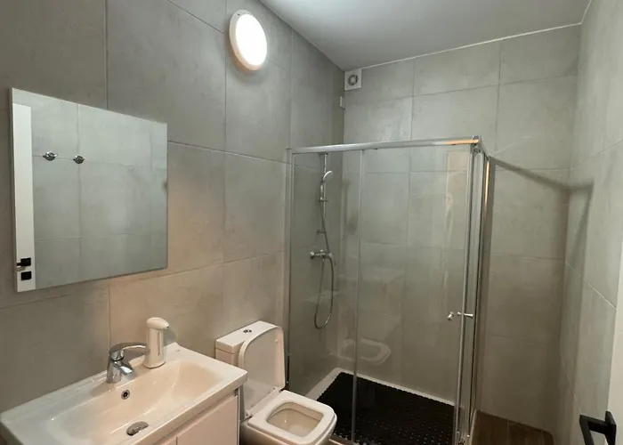 Modern In Pensión 4*