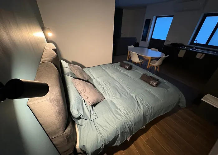 Modern In Pensión Victoria